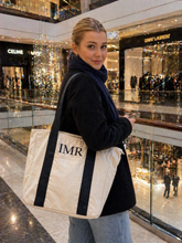 Last inn bildet i Galleri-visningsprogrammet, Tote bag canvas med solide stropper - med glidelås og frontlomme.