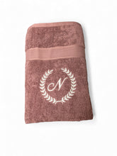 Last inn bildet i Galleri-visningsprogrammet, Deilige myke håndklær med brodert navn eller monogram 70x140 cm, håndklær