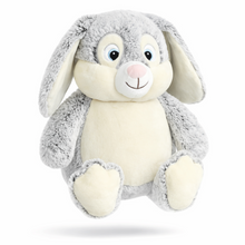 Last inn bildet i Galleri-visningsprogrammet, Go' bamsen kaller vi denne. Den også med brodert navn - Ekstra myk og fluffy pels