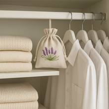 Last inn bildet i Galleri-visningsprogrammet, Luksus i skapet og i hverdagen – Lavendelpose med brodert motiv