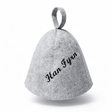 Last inn bildet i Galleri-visningsprogrammet, (Pakke på 2 stk) Jacuzzi-/badstulue i ull med brodert navn, gave som varmer i jacuzzien. Til isbading også. (Kopi)