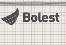 Last inn bildet i Galleri-visningsprogrammet, Digitalisering av logo. Jeg sender den i det formatet som din brodermaskin bruker.