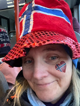 Last inn bildet i Galleri-visningsprogrammet, Partyhatter, Norgeskonkurranse, utdrikkningslag, fest...