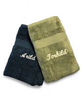 Last inn bildet i Galleri-visningsprogrammet, 10 stk myke badehåndklær med et stk brodert navn (70x140 cm)