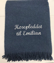 Last inn bildet i Galleri-visningsprogrammet, Rabatt på 2 pledd, store deilige ullpledd som du kan velge tekst på begge