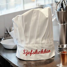 Last inn bildet i Galleri-visningsprogrammet, Kokkehatt med brodert navn, tittel, firma etc. Du velger tekst og vi broderer...Velg farge.