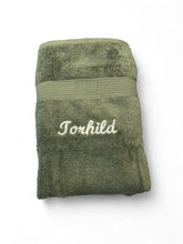 Last inn bildet i Galleri-visningsprogrammet, 10 stk myke badehåndklær med et stk brodert navn (70x140 cm)