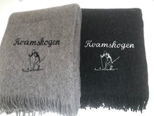 Last inn bildet i Galleri-visningsprogrammet, Kvamskogen ullpledd i 100% ull, 130x170 cm tettvevd