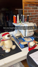 Last inn bildet i Galleri-visningsprogrammet, Superhelten med brodert navn - Ekstra myk bamse
