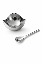 Last inn bildet i Galleri-visningsprogrammet, GEORG JENSEN salt kar - Bloom Salt Cellar &amp; Spoon
