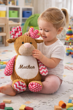 Last inn bildet i Galleri-visningsprogrammet, Personlig RosaElg-bamse med brodert navn - Ekstra myk
